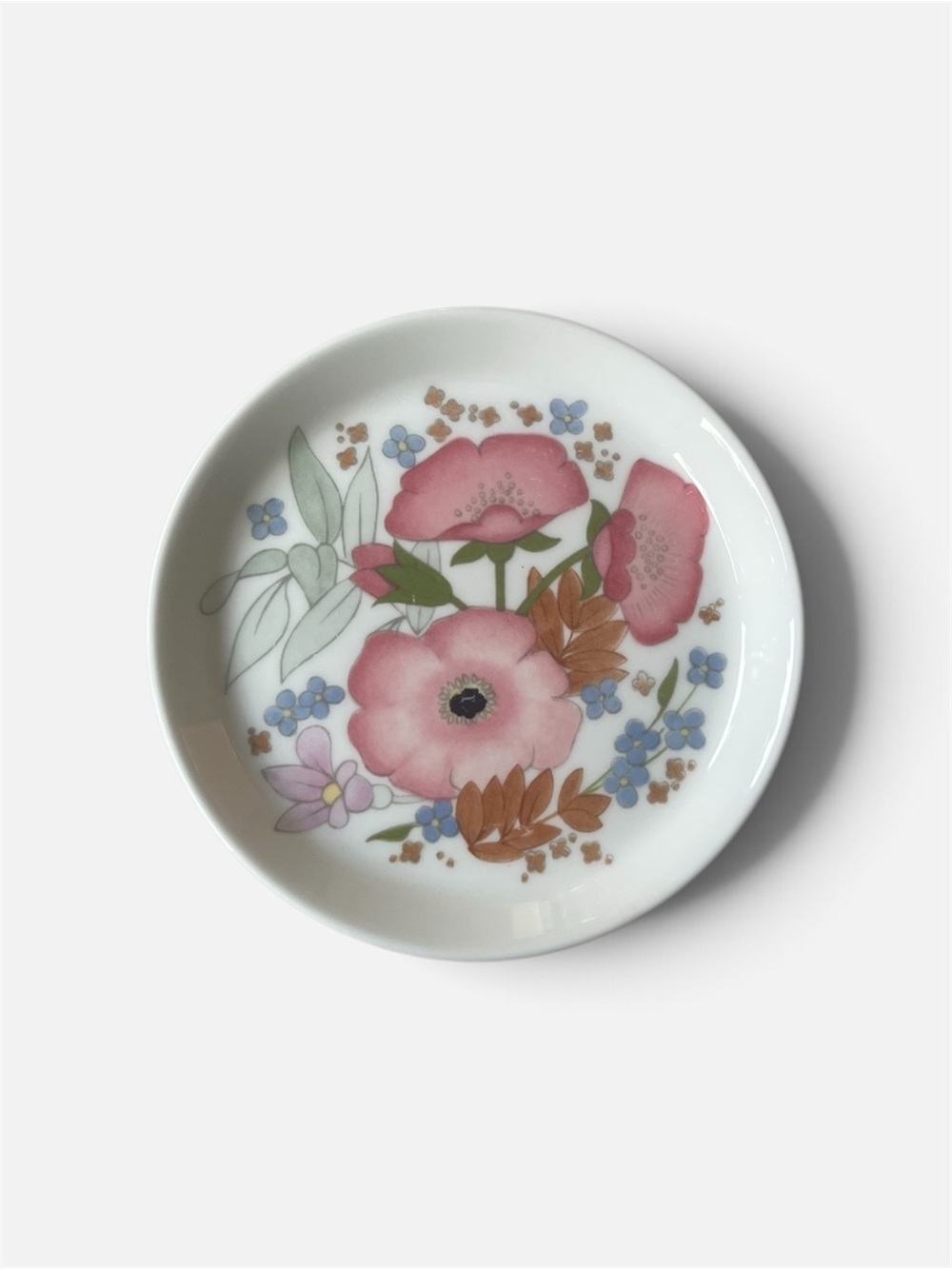 Wedgwood Trinket Dish. Wedgwood Made in England Meadow Sweet Trinket Dish.